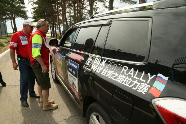 Участники ралли Шелковый путь в Костанае Участники ралли Шелковый путь в Костанае - Sputnik Казахстан