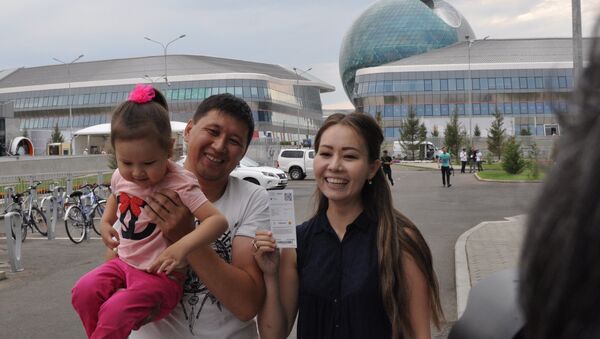 Жительница Астаны стала миллионным посетителем ЭКСПО-2017 - Sputnik Казахстан
