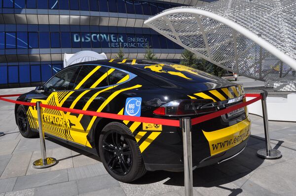 Автомобиль Тесла Автомобиль Тесла - Sputnik Казахстан