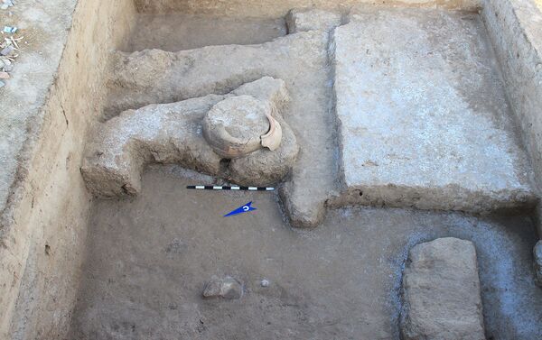 Археологические раскопки, в ходе которой найдены ценные артефакты, велась на городище Культобе - Sputnik Казахстан