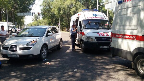 Автомобиль сбил несколько пешеходов в Алматы - Sputnik Казахстан