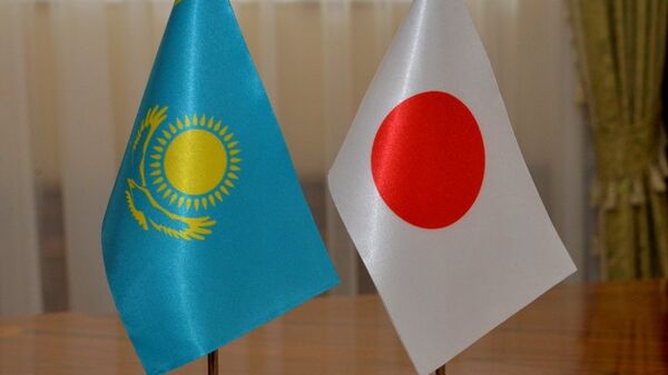 Флаги Японии и Казахстана - Sputnik Казахстан