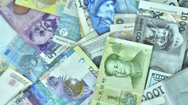 Валюта разных стран, архивное фото - Sputnik Казахстан