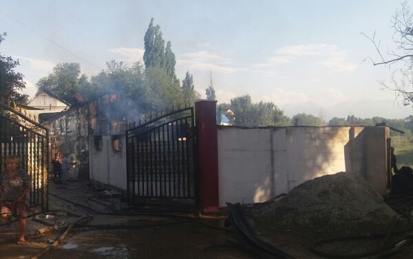 Складские помещения сгорели в Алматы - Sputnik Казахстан