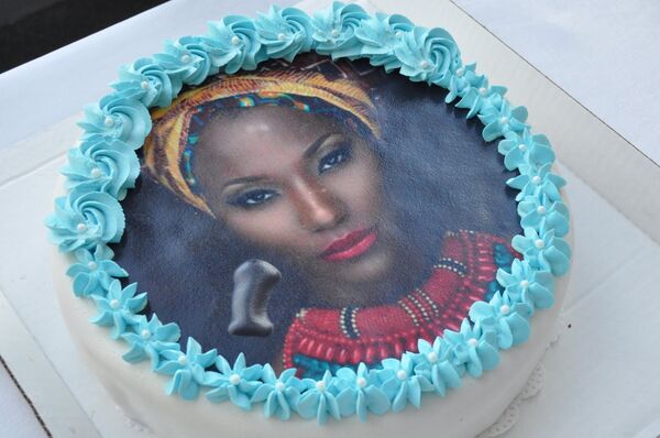 Торт на африканском показе мод - Sputnik Казахстан