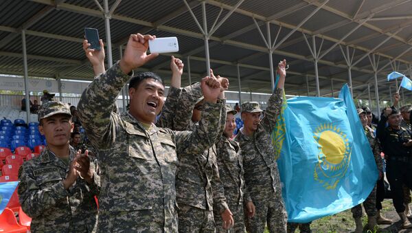 Военнослужащие армии Казахстана во время конкурса на Армейских международных играх, архивное фото - Sputnik Казахстан