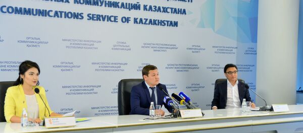 Жас ақындар арасында мүшәйра жарияланды Жас ақындар арасында мүшәйра жарияланды - Sputnik Қазақстан