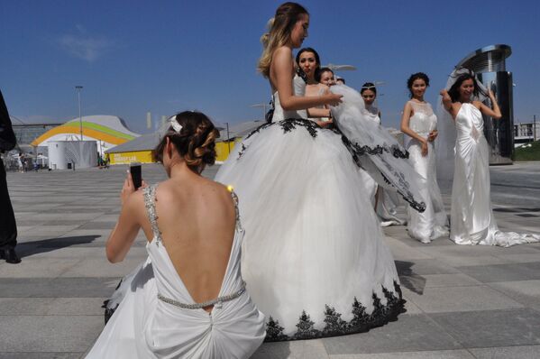 Невесты на ЭКСПО - Sputnik Казахстан