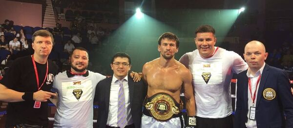 Казахстанский боксер-профессионал Иса Акбербаев Казахстанский боксер-профессионал Иса Акбербаев - Sputnik Казахстан