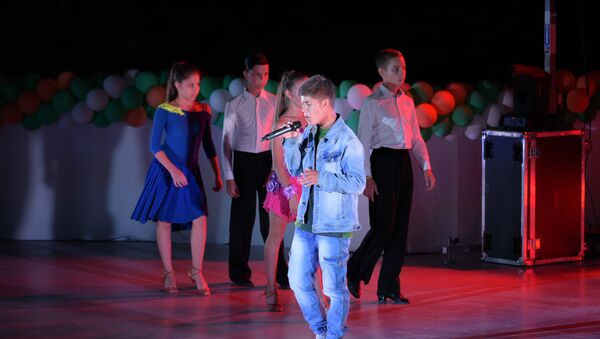 Влад Лоскутов исполнил песню I'm feeling good - Sputnik Казахстан