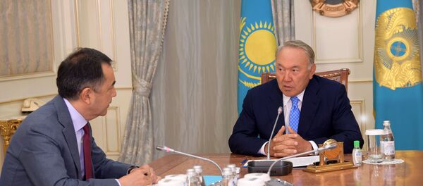 Нұрсұлтан Назарбаев ҚР Үкімет басшысы Бақытжан Сағынтаевпен кездесті - Sputnik Қазақстан