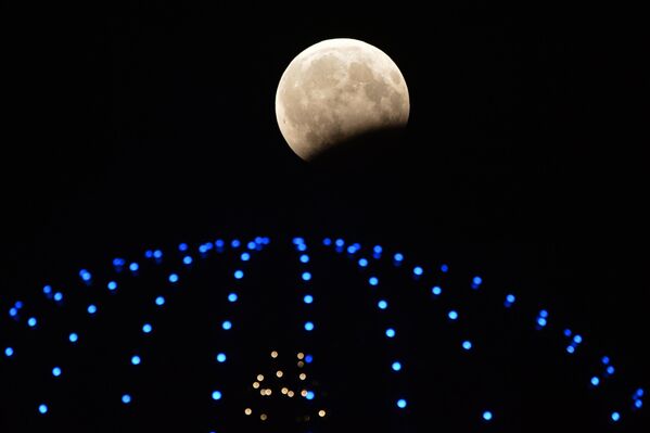Лунное затмение - Sputnik Казахстан