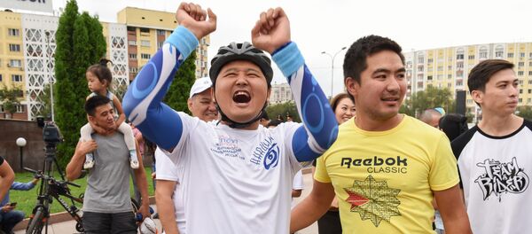 Незрячие Алматы дали старт грандиозному веломарафону Незрячие Алматы дали старт грандиозному веломарафону - Sputnik Казахстан