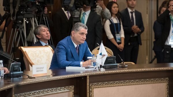 Тигран Саркисян во время заседания Евразийского межправсовета - Sputnik Казахстан