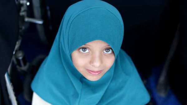 Девочка в хиджабе, архивное фото - Sputnik Казахстан