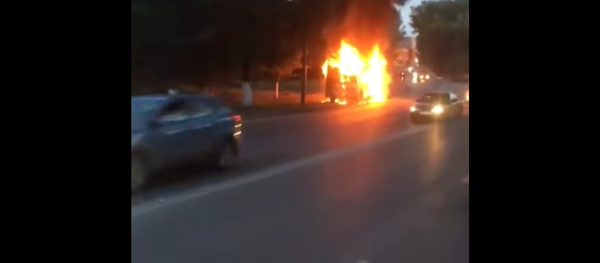 Маршрутка с пассажирами загорелась в Караганде - Sputnik Казахстан