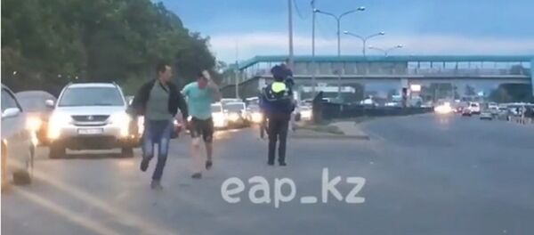 Жолдағы төбелес - Sputnik Қазақстан