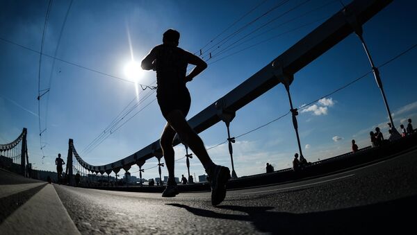 Участники на дистанции марафона, архивное фото - Sputnik Казахстан
