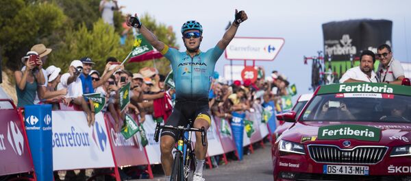 Казахстанский велогонщик Алексей Луценко - Sputnik Казахстан