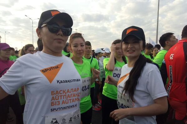 Международный марафон в Астане, участницы команды Sputnik Казахстан  - Sputnik Казахстан