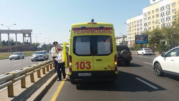 Автомобиль скорой помощи на месте ДТП - Sputnik Казахстан