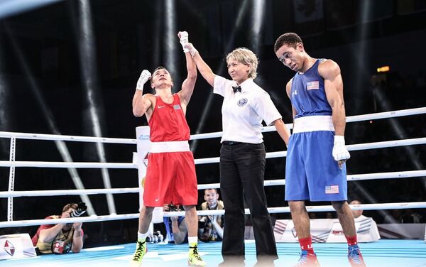 Кайрат Ералиев победил австралийца Дюка Рагана на ЧМ по боксу в Гамбурге - Sputnik Казахстан