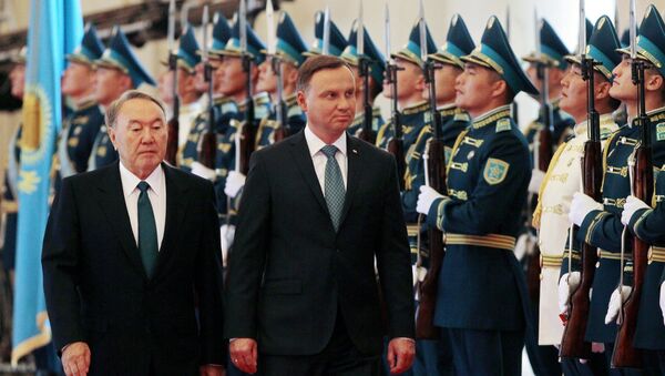 Архивное фото президента Казахстана Нурсултана Назарбаева и президента Польши Анджея Дуды - Sputnik Казахстан
