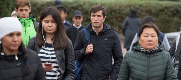 Көшедегі адамдар - Sputnik Қазақстан