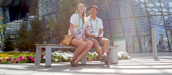 Каулан Кусайынхан и Джулия Маклейн Каулан Кусайынхан и Джулия Маклейн - Sputnik Казахстан