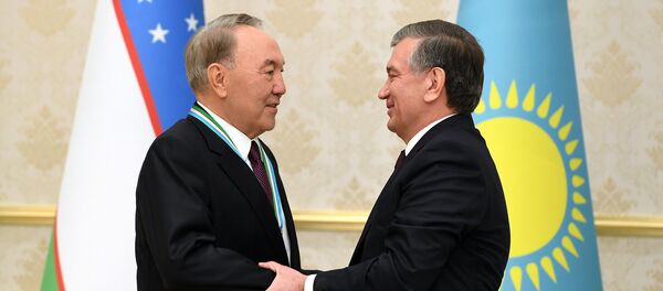 Нурсултан Назарбаев и Шавкат Мирзиеев - Sputnik Казахстан