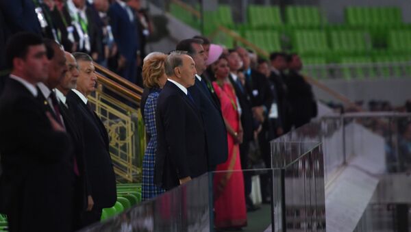 Нурсултан Назарбаев принял участие в открытии Азиатских игр в Ашхабаде - Sputnik Казахстан