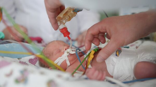 Младенец в больнице, архивное фото - Sputnik Казахстан