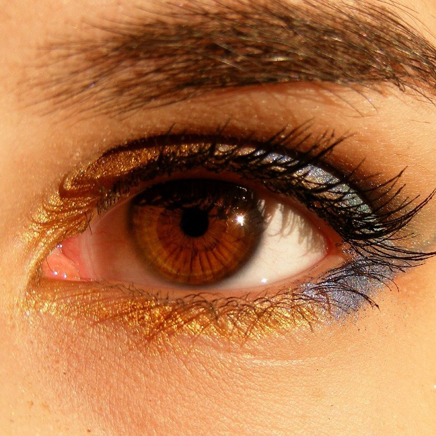 Жігіттің шарларын тесу (гей-порно видео)