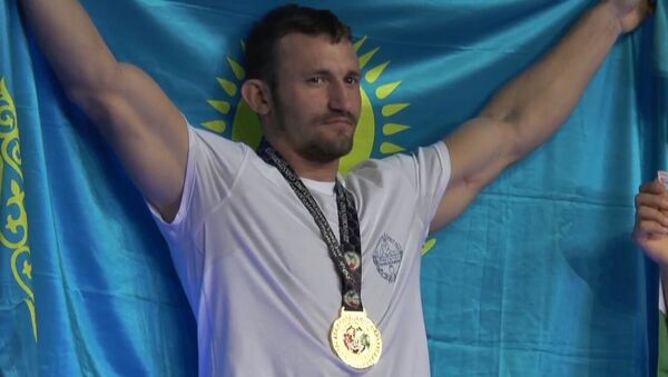 Трехкратный чемпион мира по армрестлингу Георгий Дзеранов - Sputnik Казахстан