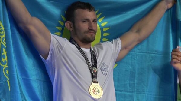 Трехкратный чемпион мира по армрестлингу Георгий Дзеранов  - Sputnik Казахстан