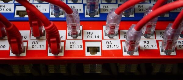 Сетевое оборудование в серверной, архивное фото Сетевое оборудование в серверной, архивное фото - Sputnik Казахстан