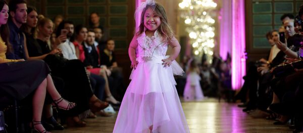 Неделя моды в Париже - Sputnik Казахстан