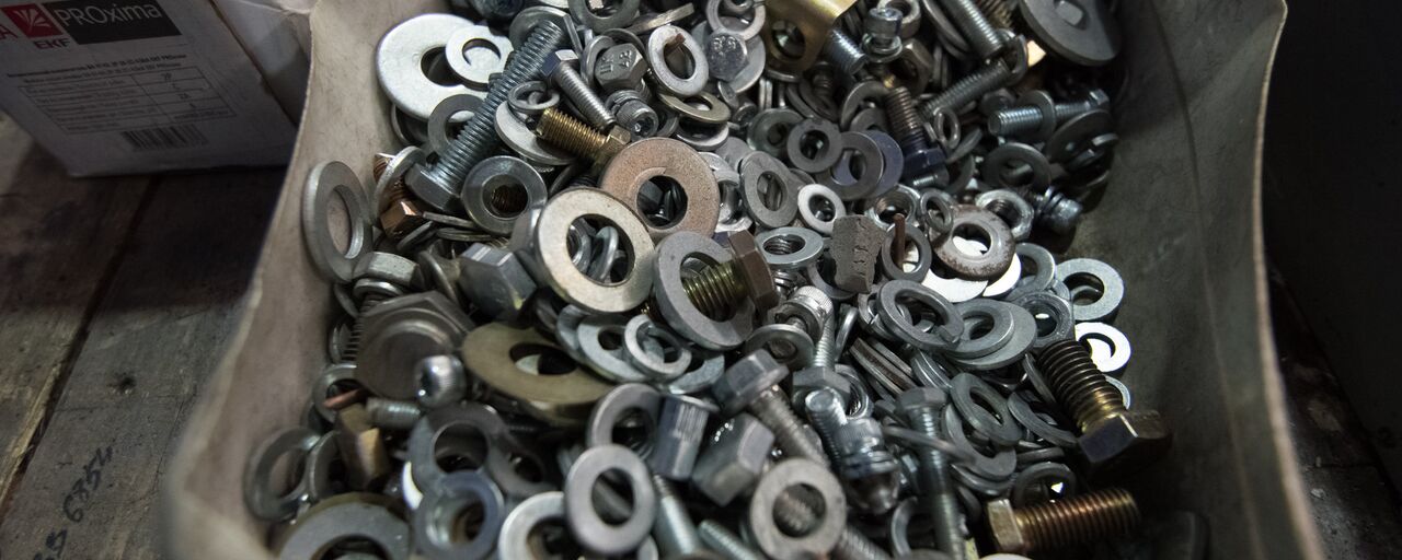 Эротиканы қолдану күнә ма? Әйел күйеуін алдап жатыр, ол ұйықтап жатыр