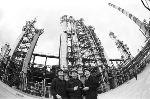 Павлодарский нефтеперерабатывающий завод - Sputnik Казахстан