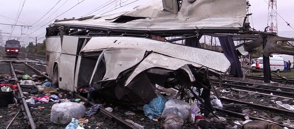 Автобус и поезд столкнулись на ж/д переезде во Владимирской области Автобус и поезд столкнулись на ж/д переезде во Владимирской области - Sputnik Казахстан