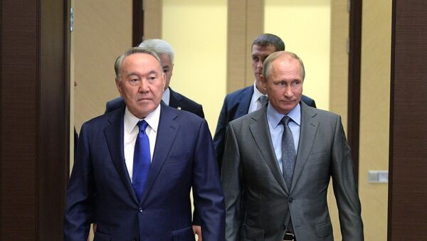 Президент Казахстана Нурсултан Назарбаев (слева) и президент РФ Владимир Путин - Sputnik Казахстан