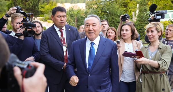 Нурсултан Назарбаев в Сочи после переговоров с Владимиром Путиным - Sputnik Казахстан