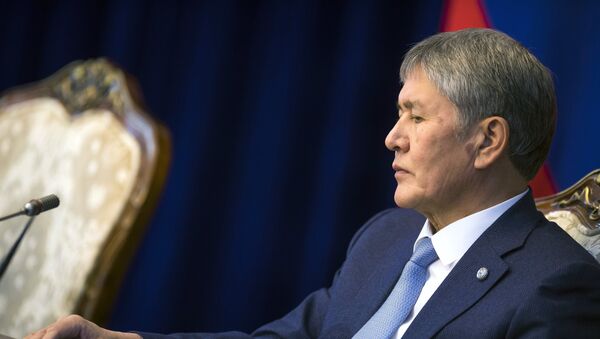 Президент Кыргызстана Алмазбек Атамбаев - Sputnik Казахстан