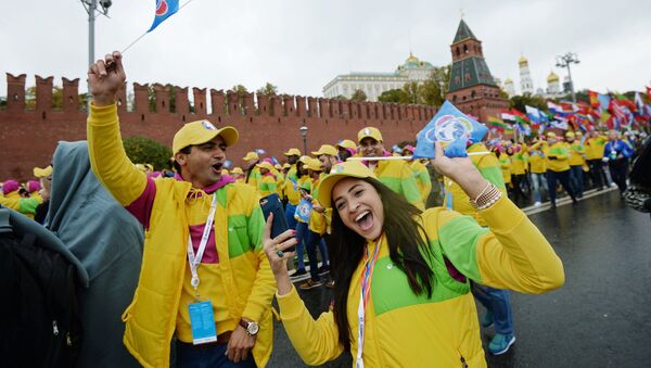 Карнавальное шествие в рамках XIX Всемирного фестиваля молодежи и студенчества - Sputnik Казахстан