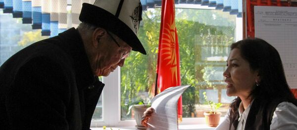 Избирательный участок в Кыргызстане Избирательный участок в Кыргызстане - Sputnik Казахстан