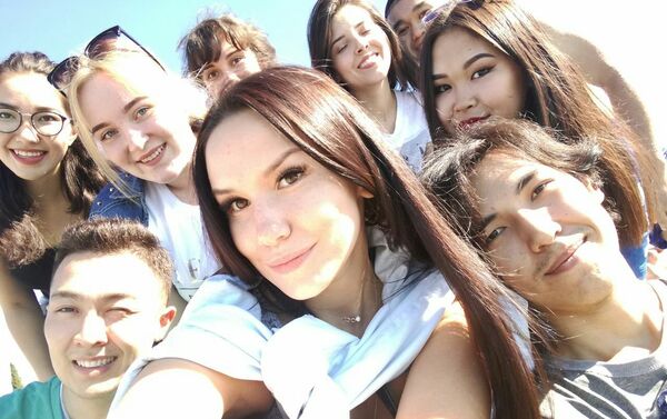Участники всемирного фестиваля молодежи и студентов-2017 в Сочи - Sputnik Казахстан