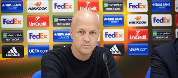 Главный тренер ФК Маккаби Йорди Кройф Главный тренер ФК Маккаби Йорди Кройф - Sputnik Казахстан