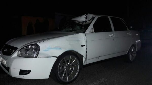 Автомобиль Лада Приора, сбивший насмерть пешехода Автомобиль Лада Приора, сбивший насмерть пешехода - Sputnik Казахстан