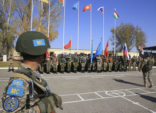 Совместные учения с миротворческим контингентом государств-участников ОДКБ Нерушимое братство-2017 вступили в активную фазу - Sputnik Казахстан