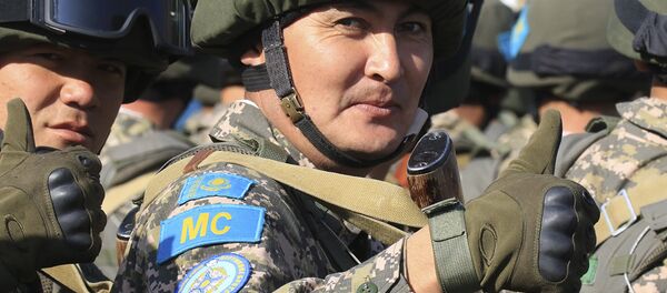 Казахстанские военнослужащие во время учений, архивное фото Казахстанские военнослужащие во время учений, архивное фото - Sputnik Казахстан